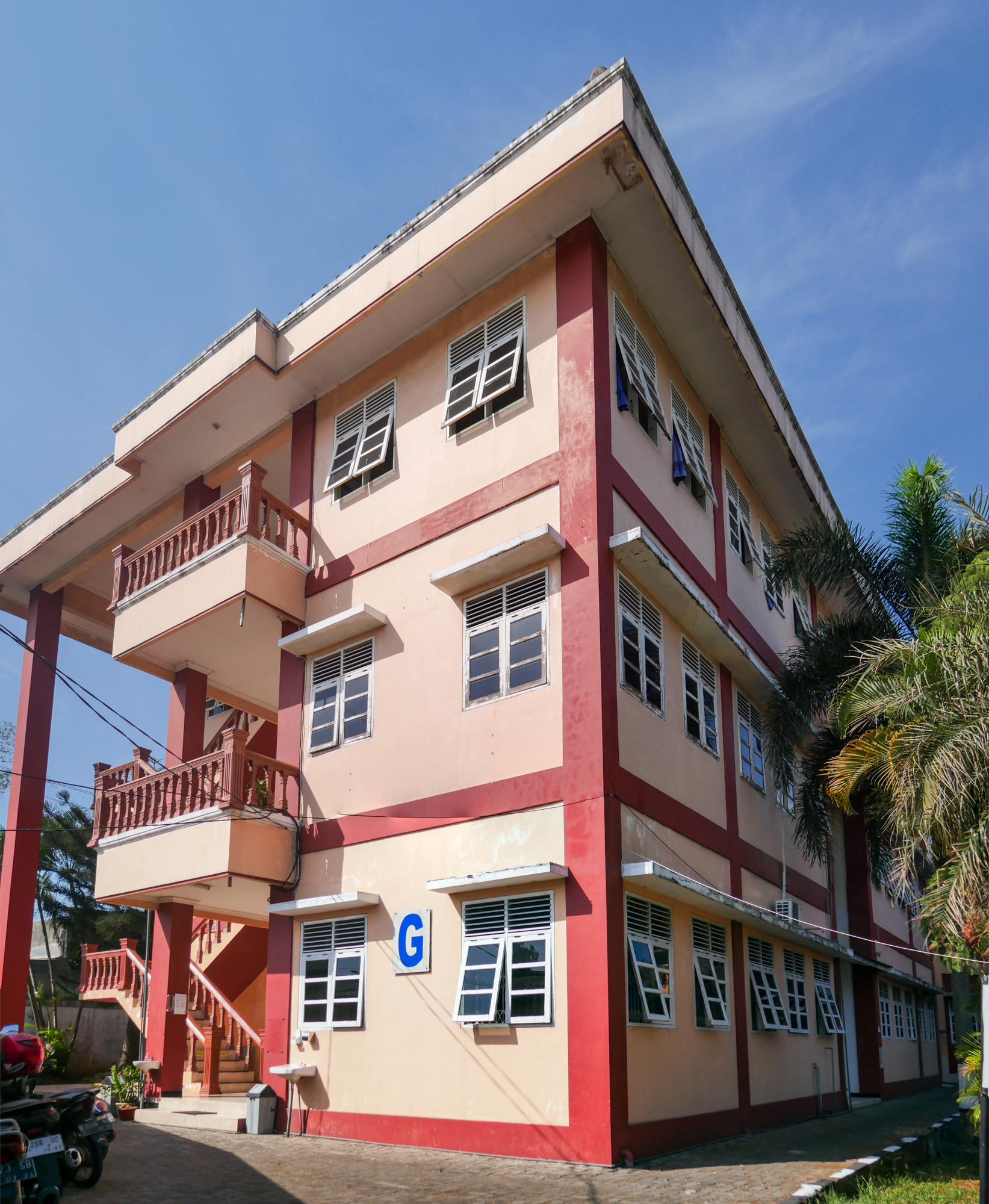 GEDUNG G