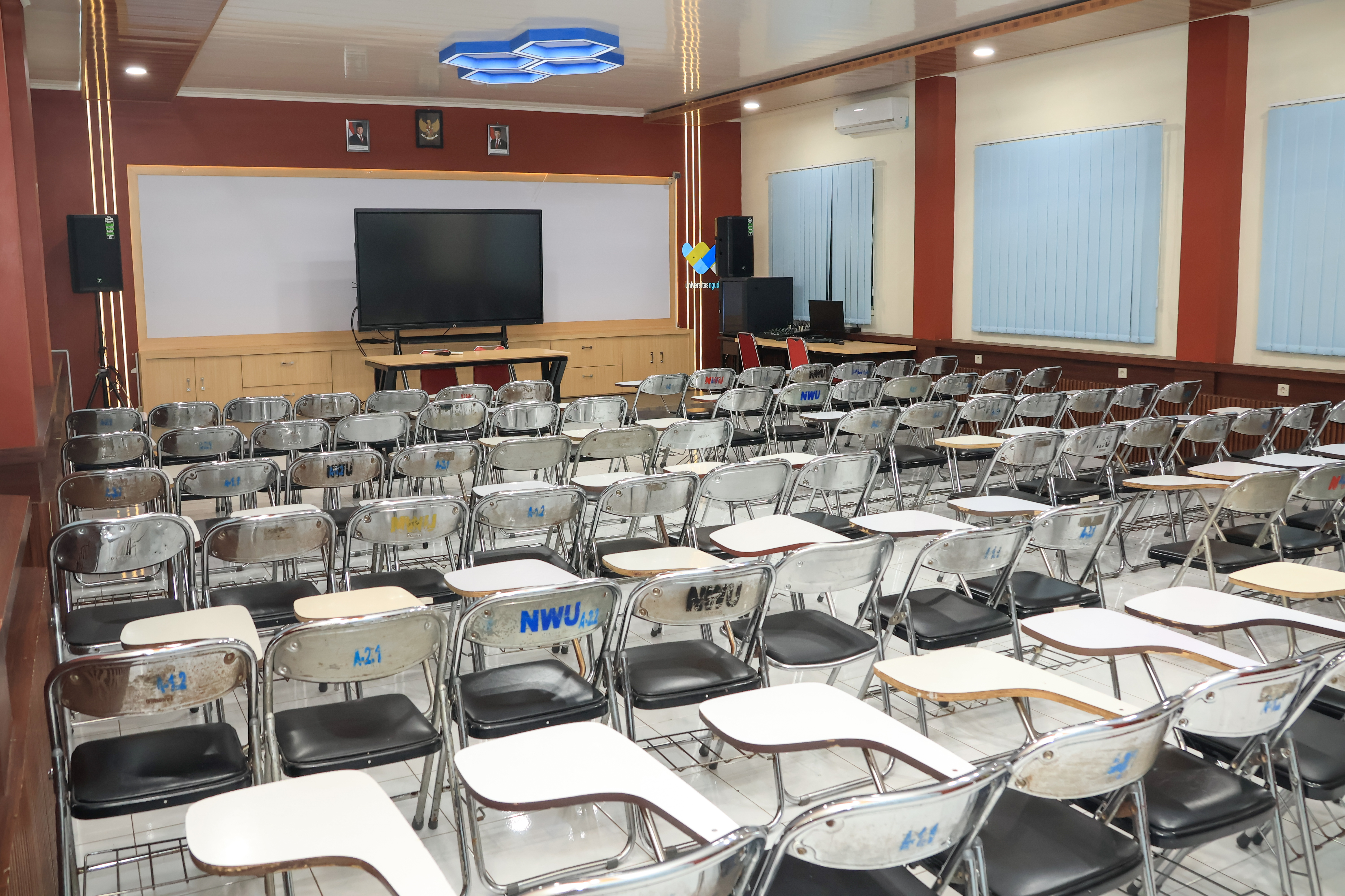 SMART CLASSROOM