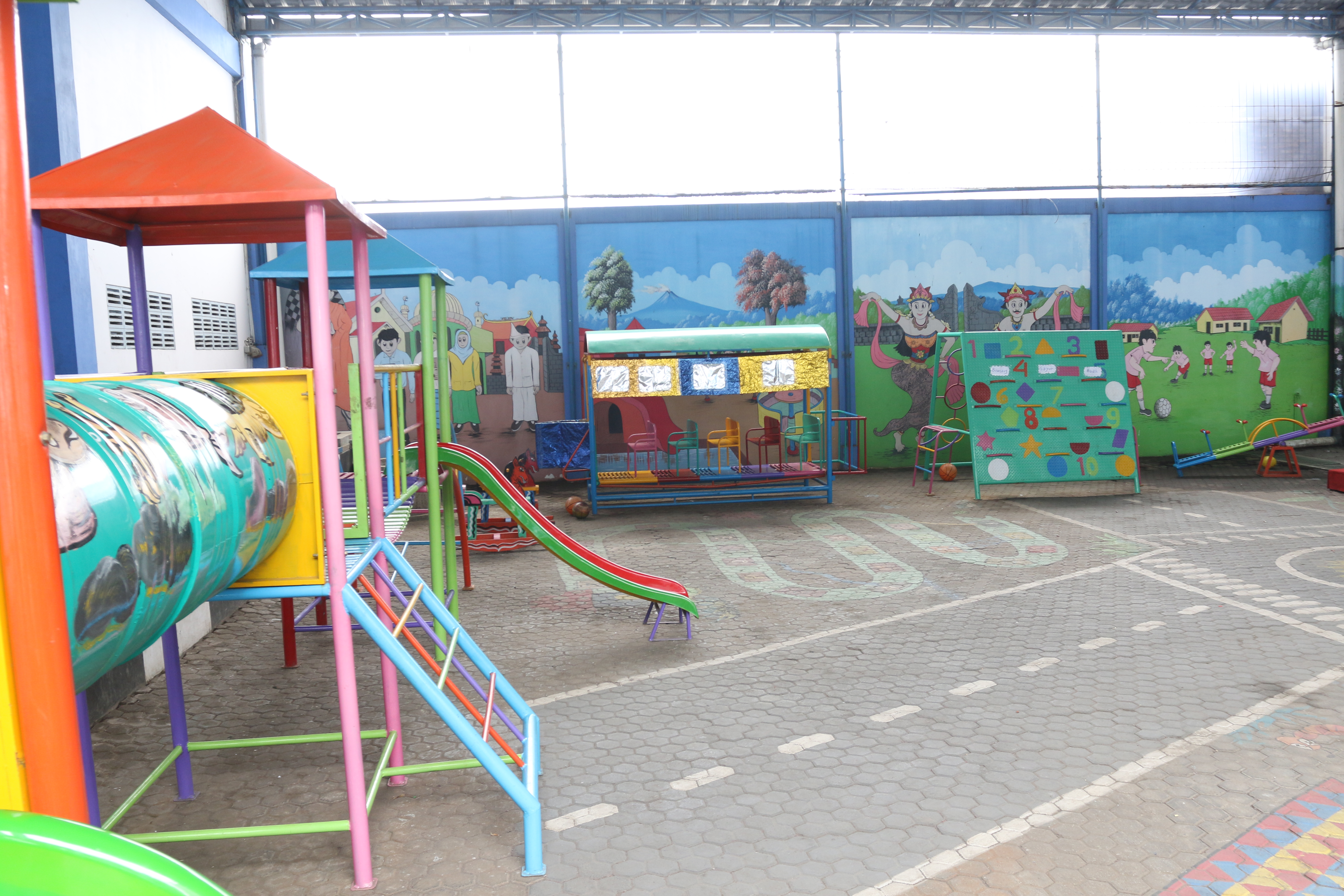 LABSCHOOL UNW