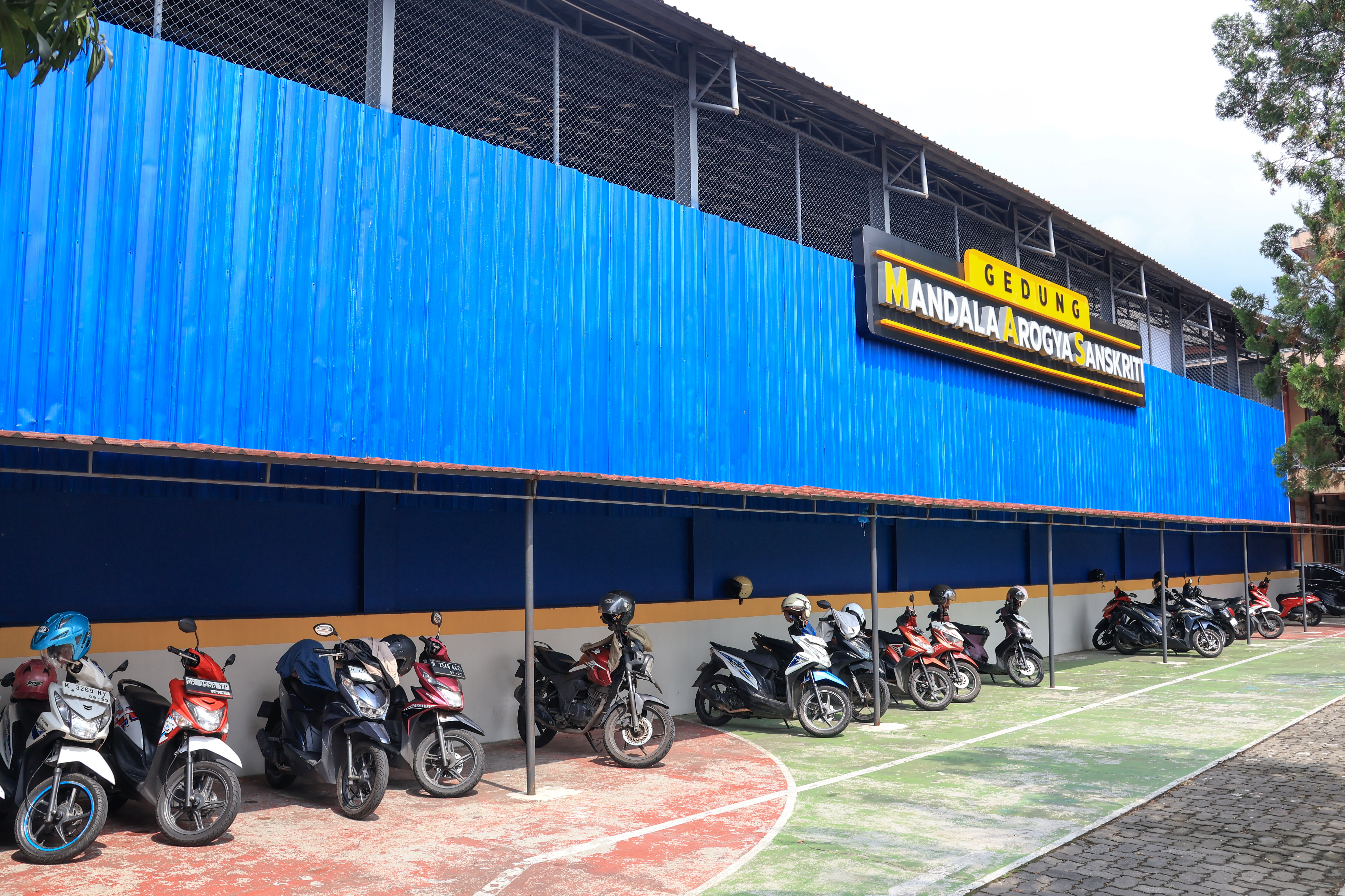 SPORT CENTER