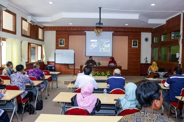 Tingkatkan Mutu dan Kolaborasi Akademik, Universitas Ngudi Waloyo Lakukan Studi Banding ke Universitas Sebelas Maret