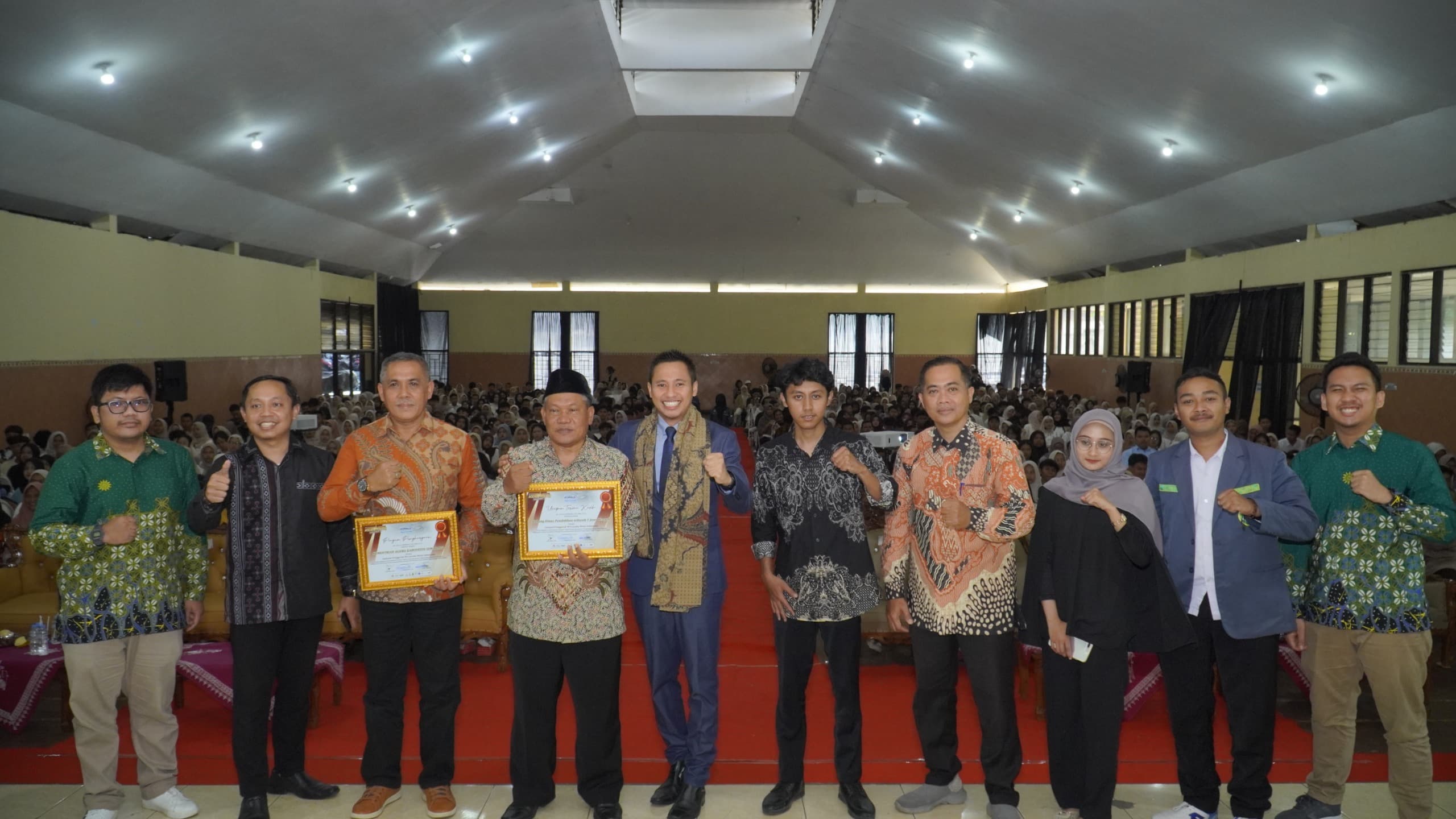 KOLABORASI BEM UNW DAN WIMNUS JATENG:  SUDAH SAATNYA GENERASI GEN Z UNTUK TERUS DI UPGRADE MAINSETNYA DAN DIDORONG JADI PENGUSAHA MANDIRI DAN PEMIMPIN DUNIA.
