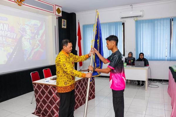 REKTOR UNW LEPAS 21 ATLET BERLAGA DI POMPROV JATENG 2025 UNTUK MERAIH PRESTASI JUARA DI 5 CABOR YANG DIIKUTI