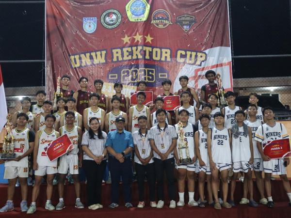 UNW REKTOR CUP 2025: Bersaing sehat, Kebersamaan Hebat.