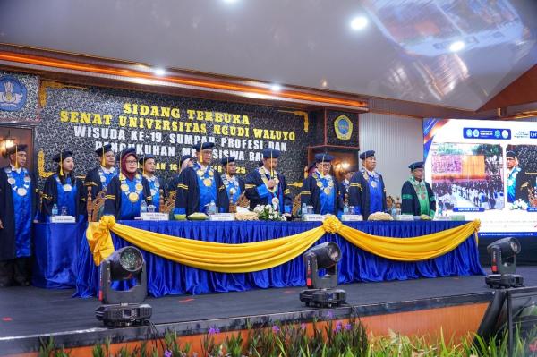 Merayakan Lulusan dan Menyambut Generasi Baru, Universitas Ngudi Waluyo Gelar Wisuda dan Sumpah Profesi sekaligus Pengukuhan Mahasiswa Baru Tahun 2025