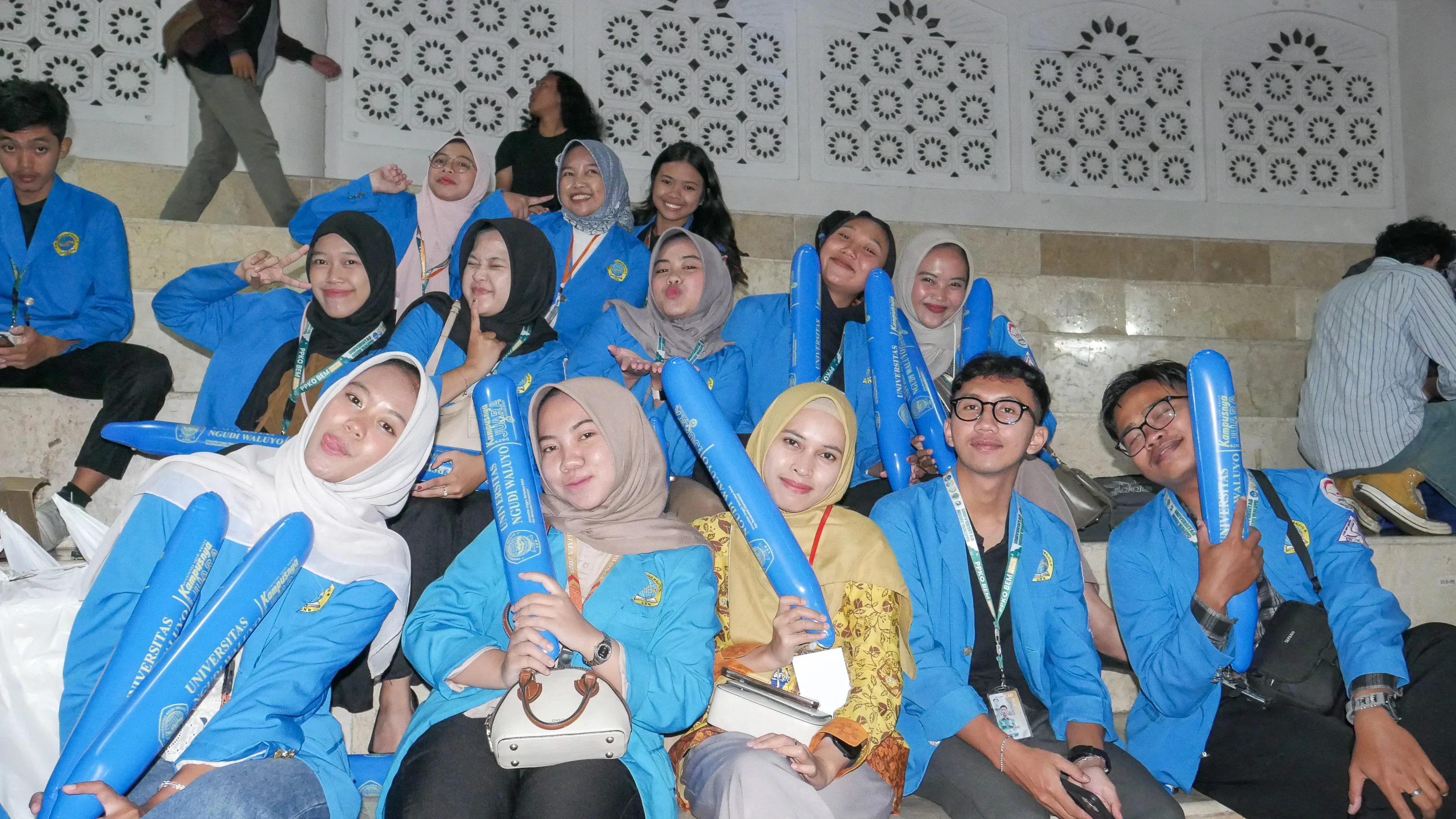 KARYA KREATIF MAHASISWA UNIVERSITAS NGUDI WALUYO IKUT AMBIL BAGIAN DALAM KEGIATAN FESTIVAL DESA WISATA DAN EKONOMI KREATIF KABUPATEN SEMARANG TAHUN 2025 DI BUKIT CINTA BANYUBIRU (6 – 7 DESEMBER 2025)