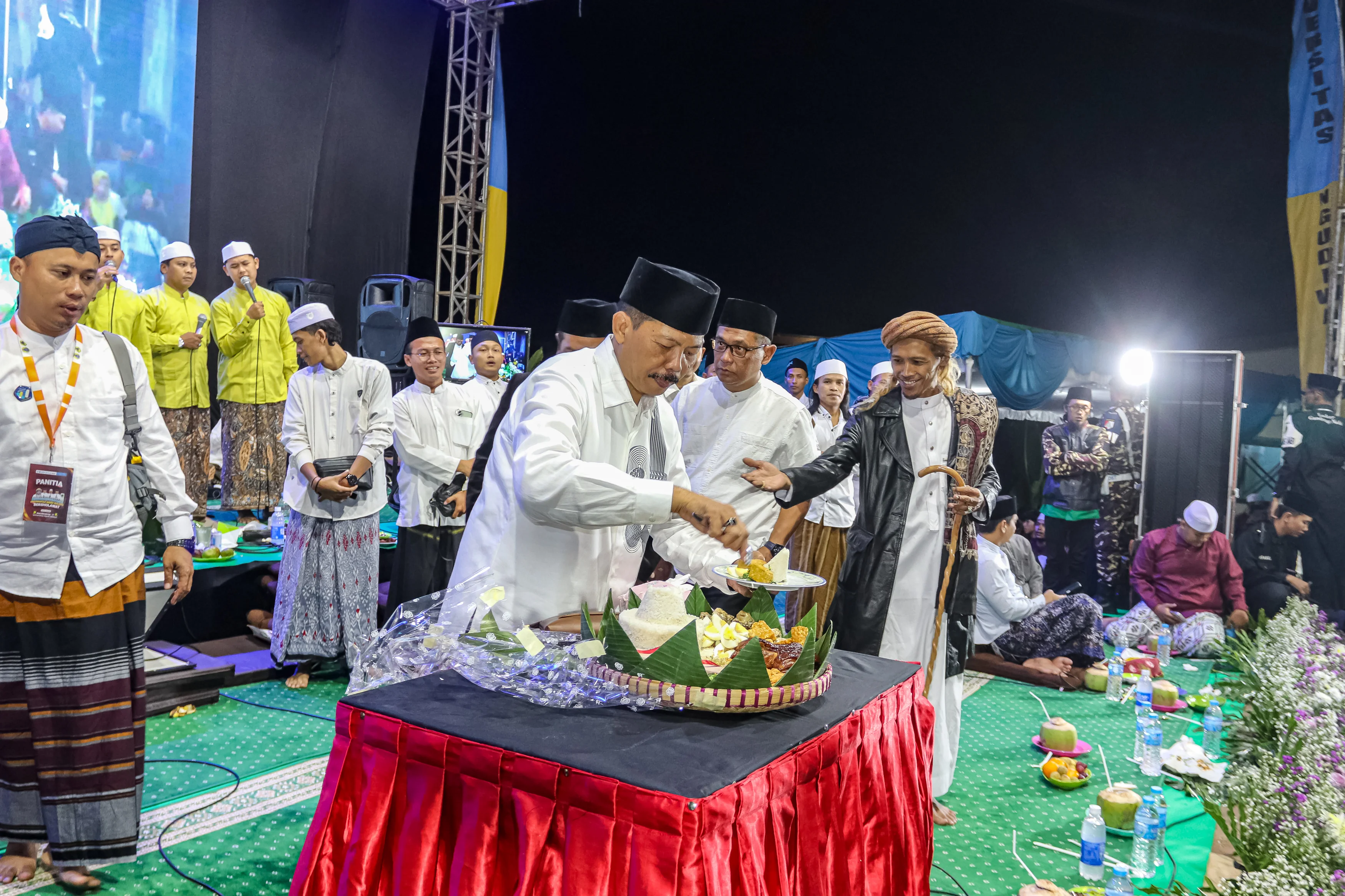 Peringati Dies Natalis Ke-31 dengan Semarak Spiritual: UNW Bersholawat Bersama Gandrung Nabi