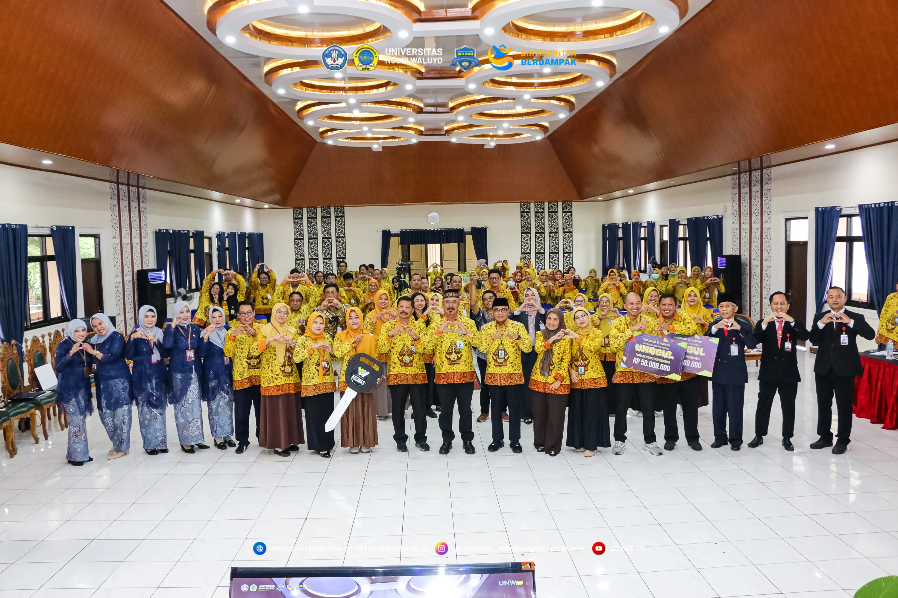 PAWIYATAN: Parasamya Widya Karya Nugraha, Orasi Ilmiah Dalam Rangka Memperingati Dies Natalis UNW Ke-31