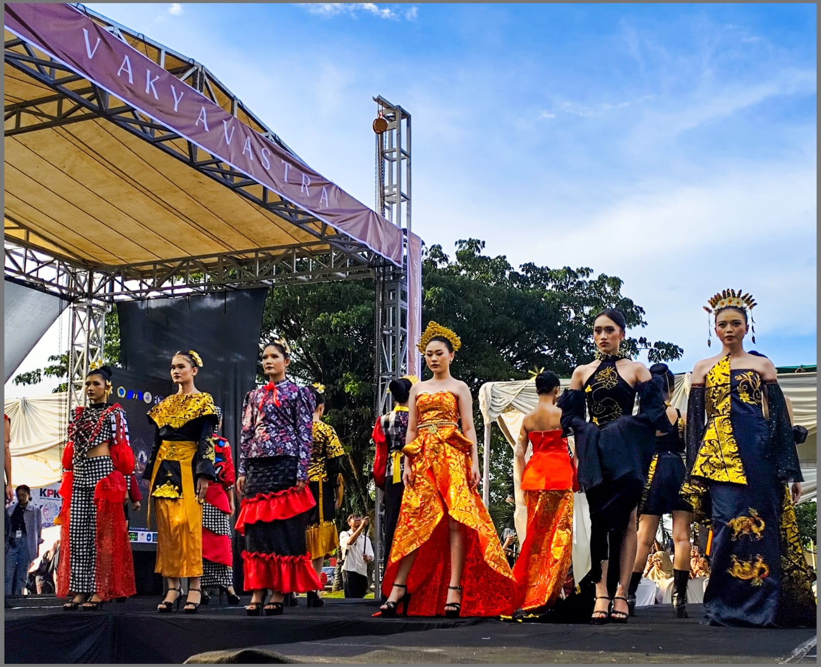 Mahasiswa Desain Fashion UNW Gelar Fashion Culture Festival 2025, Angkat Kearifan Lokal dalam Karya Busana
