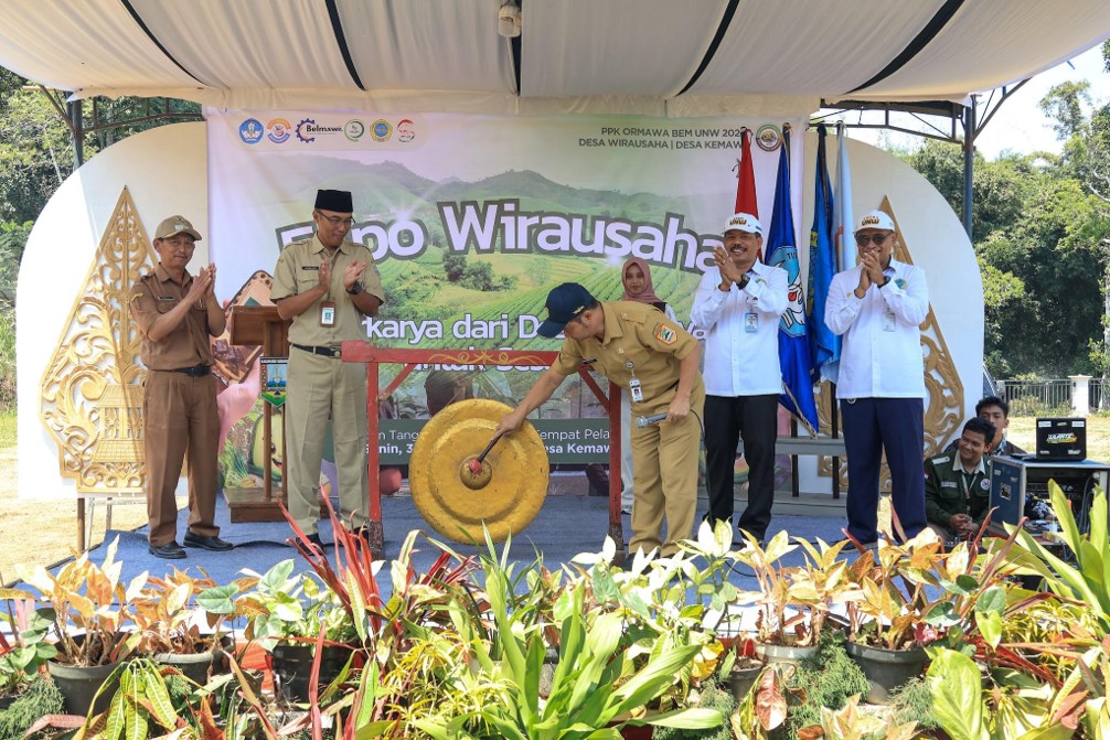 Expo Wirausaha Kemawi Hadirkan Beragam UMKM, PPKO UNW Dorong Ekonomi Desa