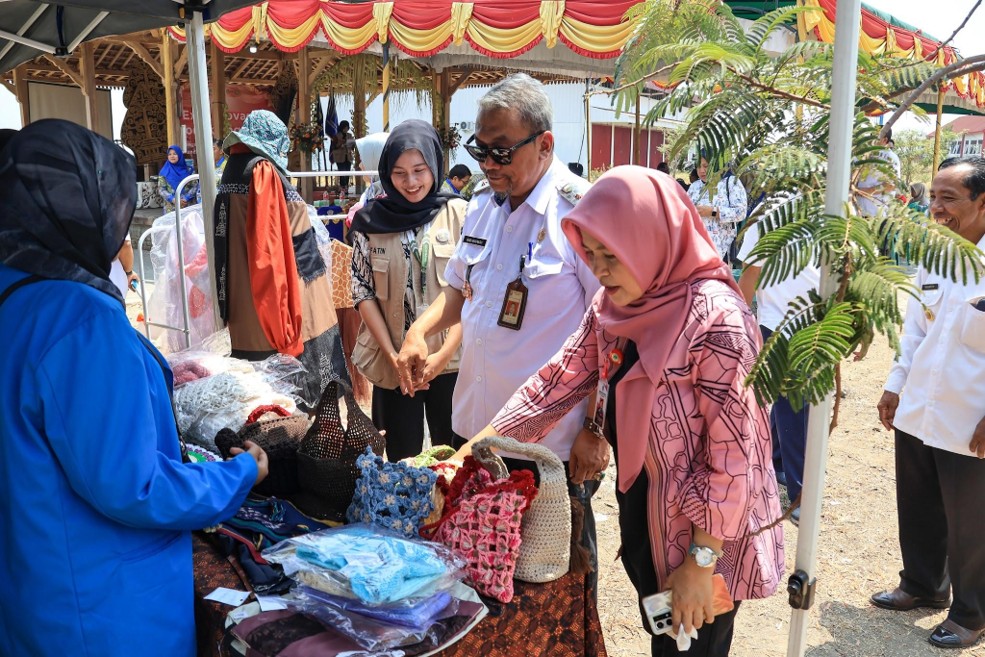 PPKO LIGNOMINA UNW Angkat Potensi Lokal untuk Dorong Kemandirian Ekonomi Desa Penawangan
