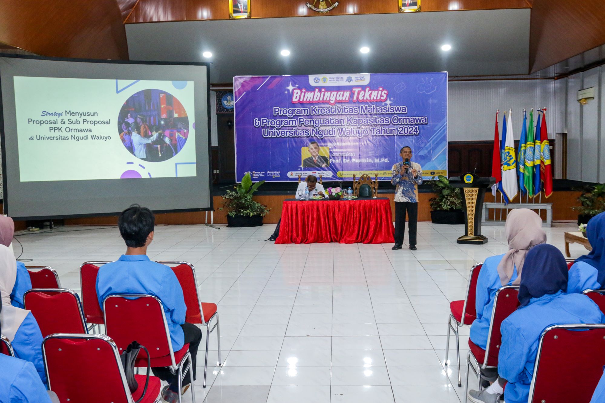 BIMBINGAN TEKNIS PENYUSUNAN PROPOSAL PROGRAM KREATIVITAS & PROGRAM PENGUATAN KAPASITAS MAHASISWA TAHUN 2023