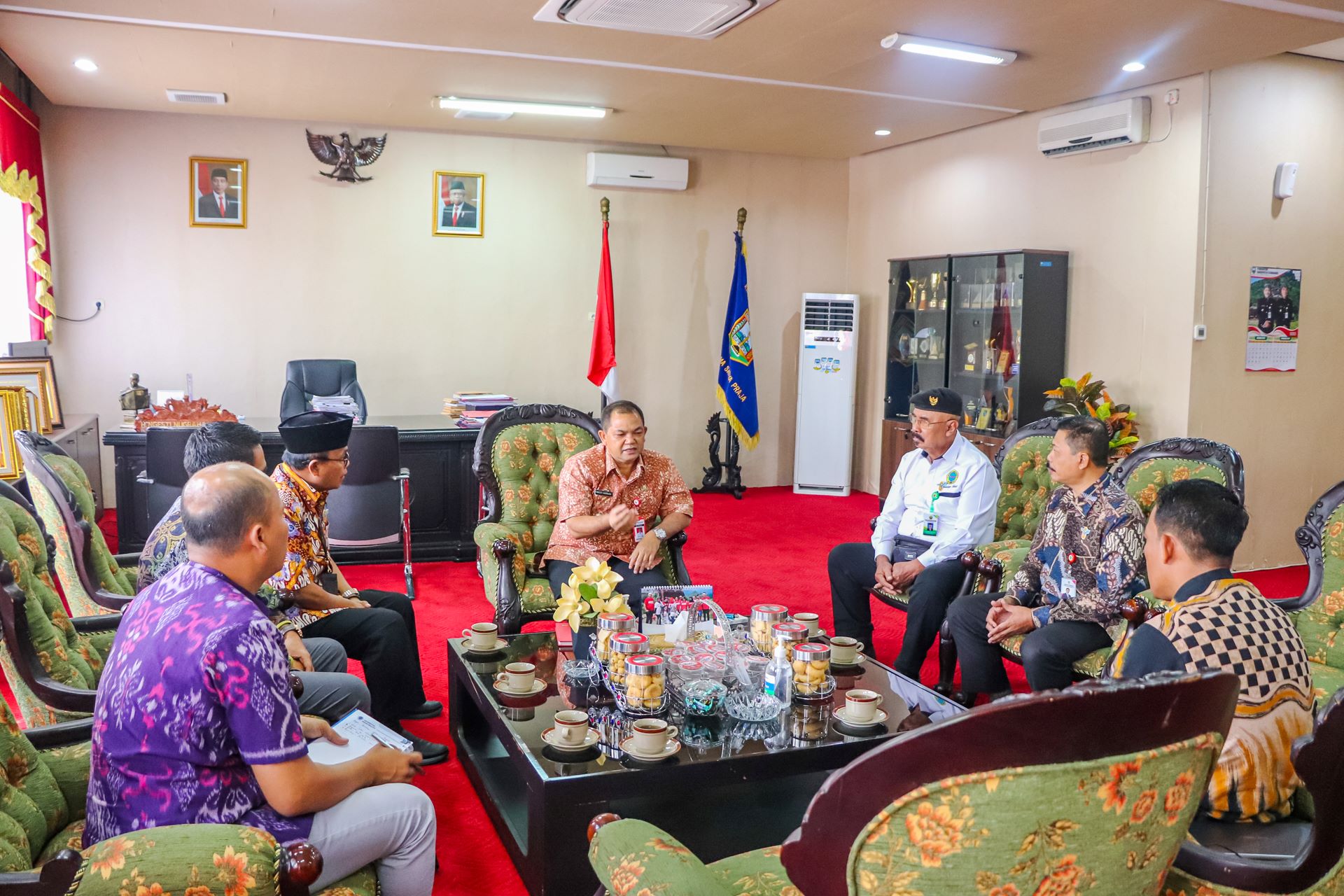 AUDIENSI YAYASAN NGUDI WALUYO UNGARAN DAN BUPATI KABUPATEN SEMARANG SEPAKAT DALAM PENGEMBANGAN PENDIDIKAN